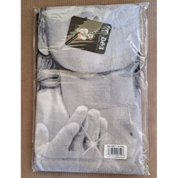 Marilyn Monroe New Pretty in Pink Roses Beach Pool Gift Towel Blow a Kiss DGA - Picture 2 of 2